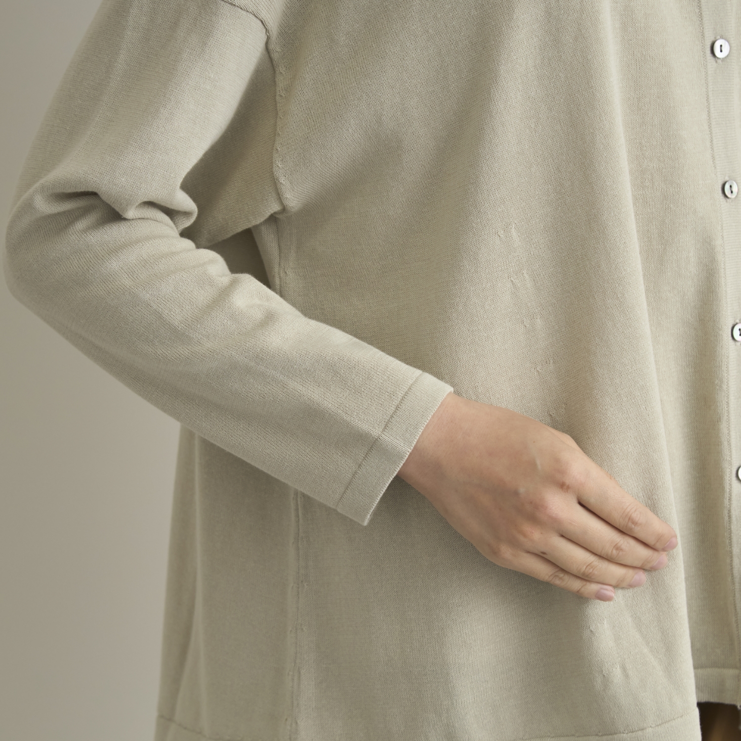 TUTIE./強撚コットンニットロングスリーブカーディガン